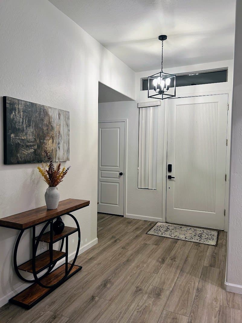 Chandler House: S Longmore St - C0ntact for full address
