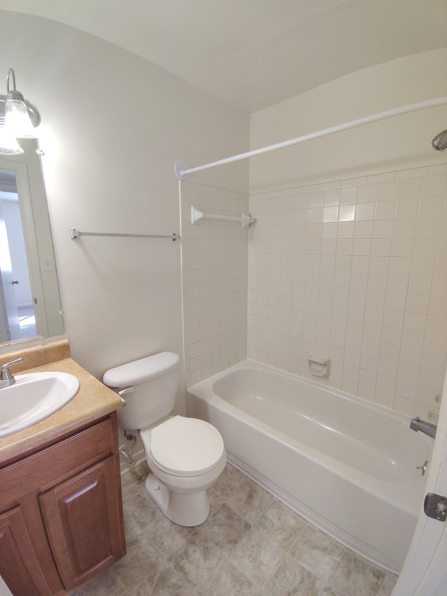 Lynchburg Apartment: 600 Reusens Rd