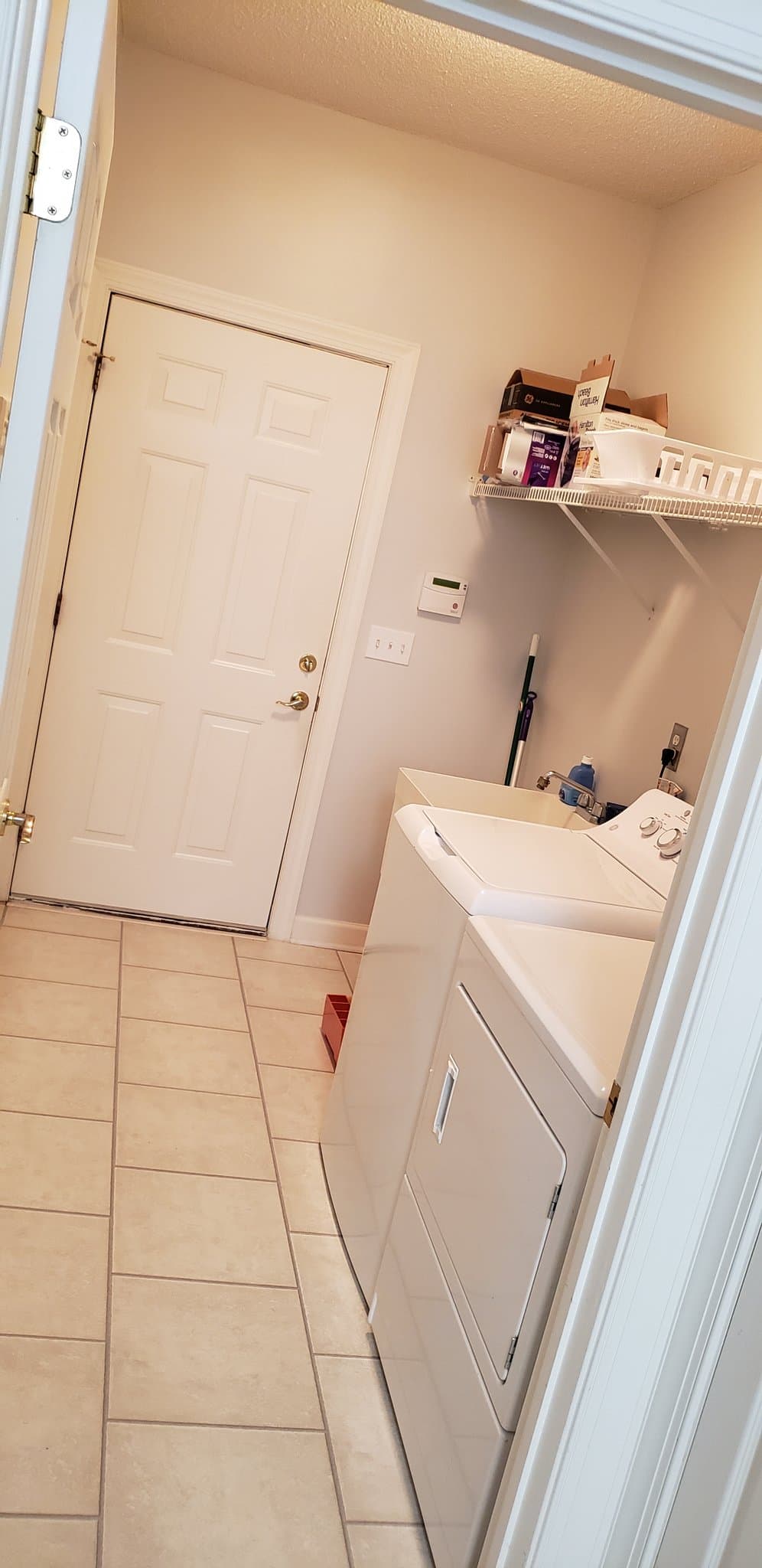 Cary Townhome: 404 sawgrass Hill Ct