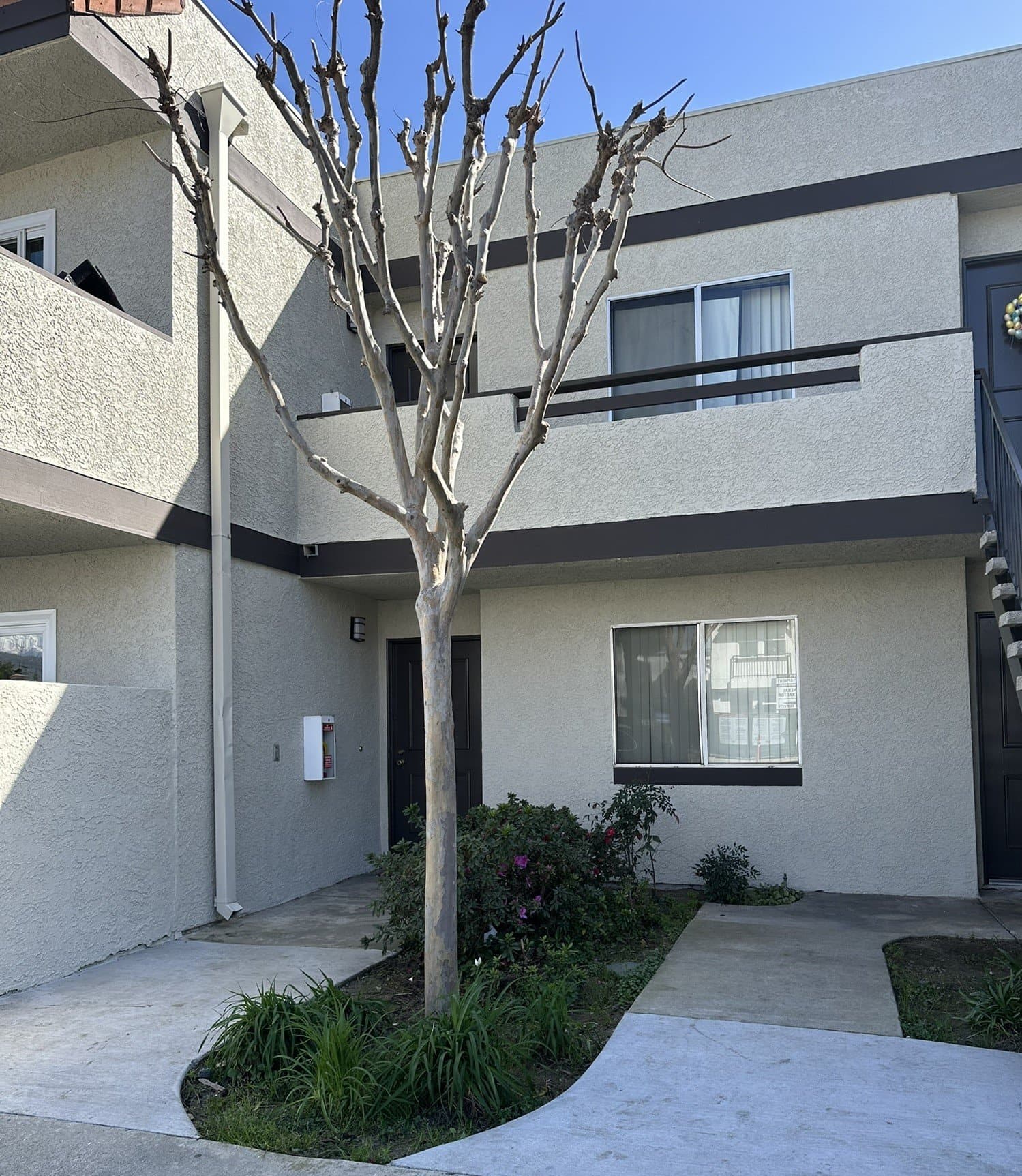 Covina Apartment: 19550 E Cienega Ave