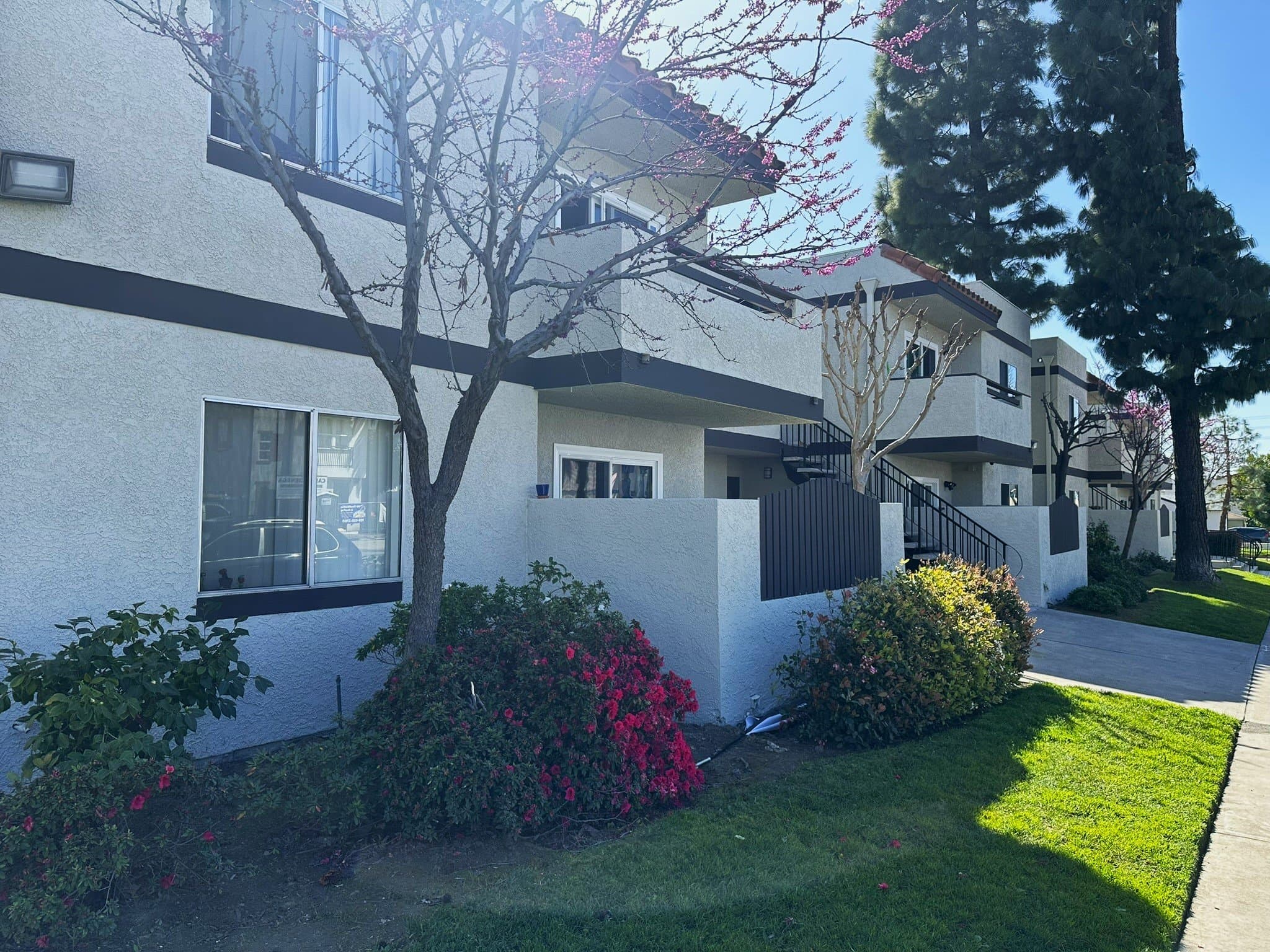 Covina Apartment: 19550 E Cienega Ave
