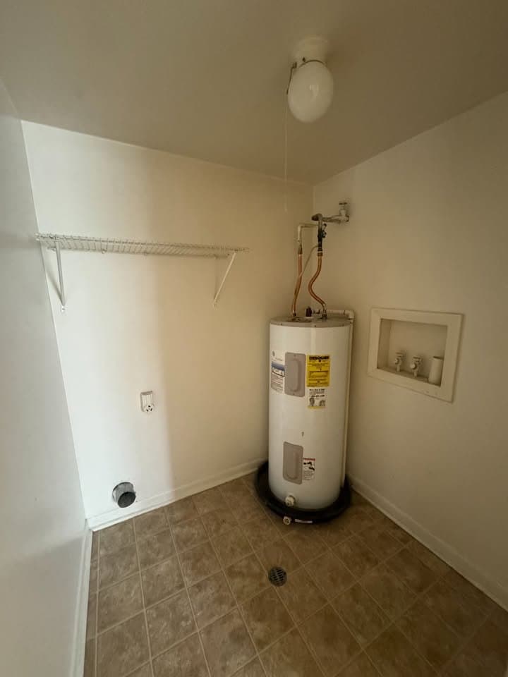 Lynchburg Apartment: 600 Reusens Road