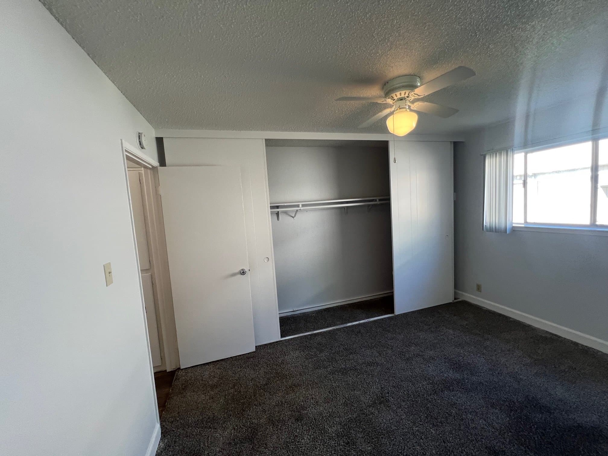 Sacramento Apartment: 2383 Arden Way
