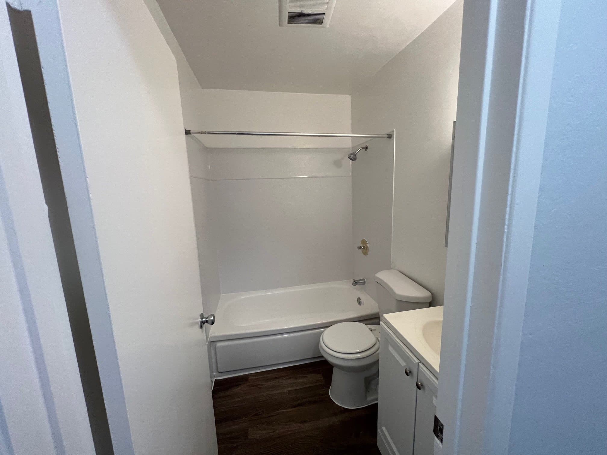 Sacramento Apartment: 2383 Arden Way