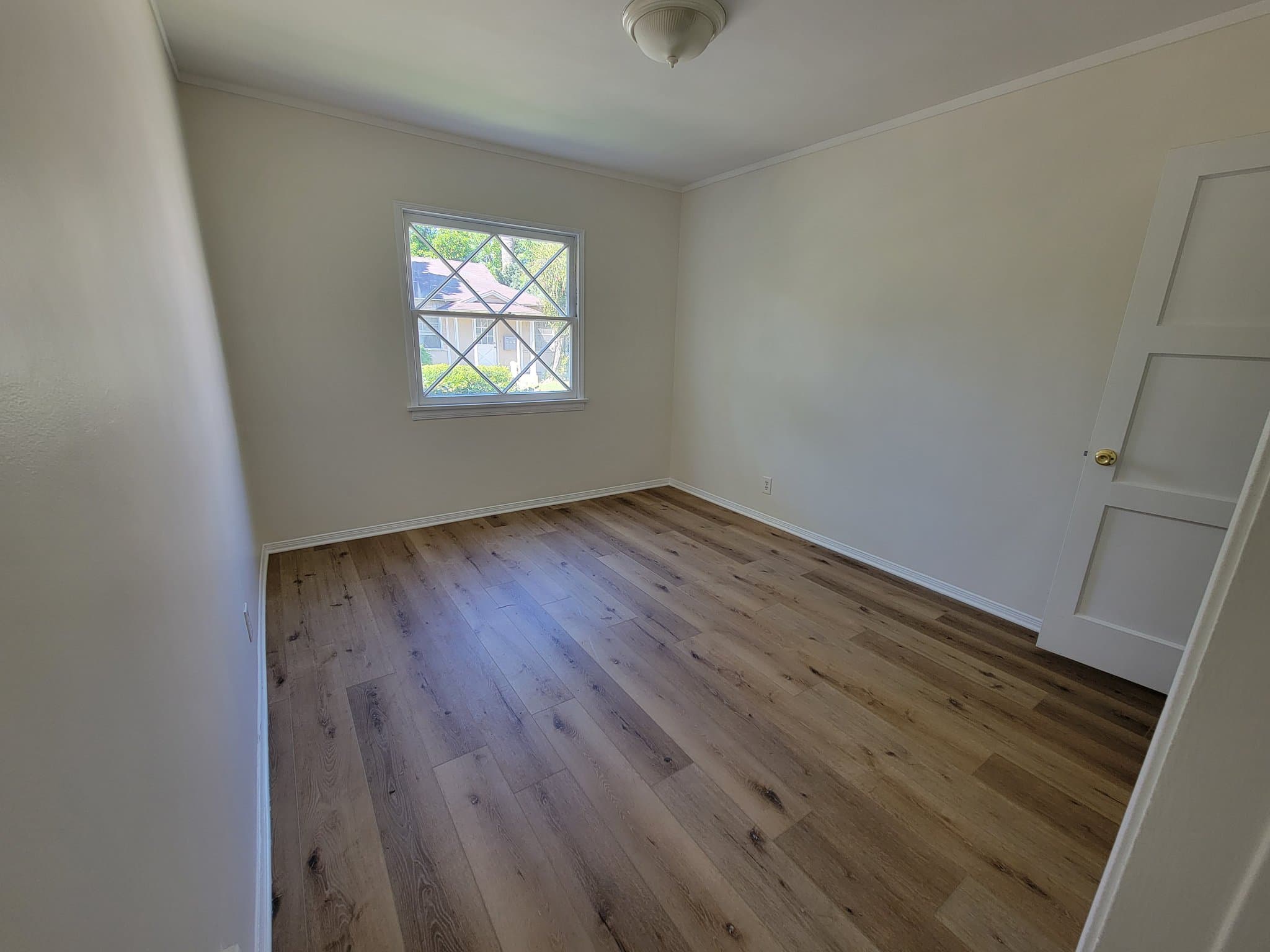 Van Nuys Multiplex: 13626 1/2 Leadwell St