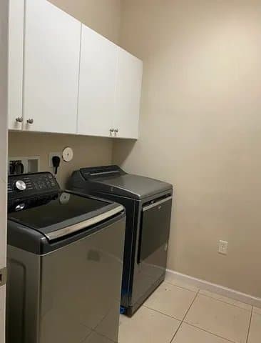 Wellington House: 3109 Payson Way