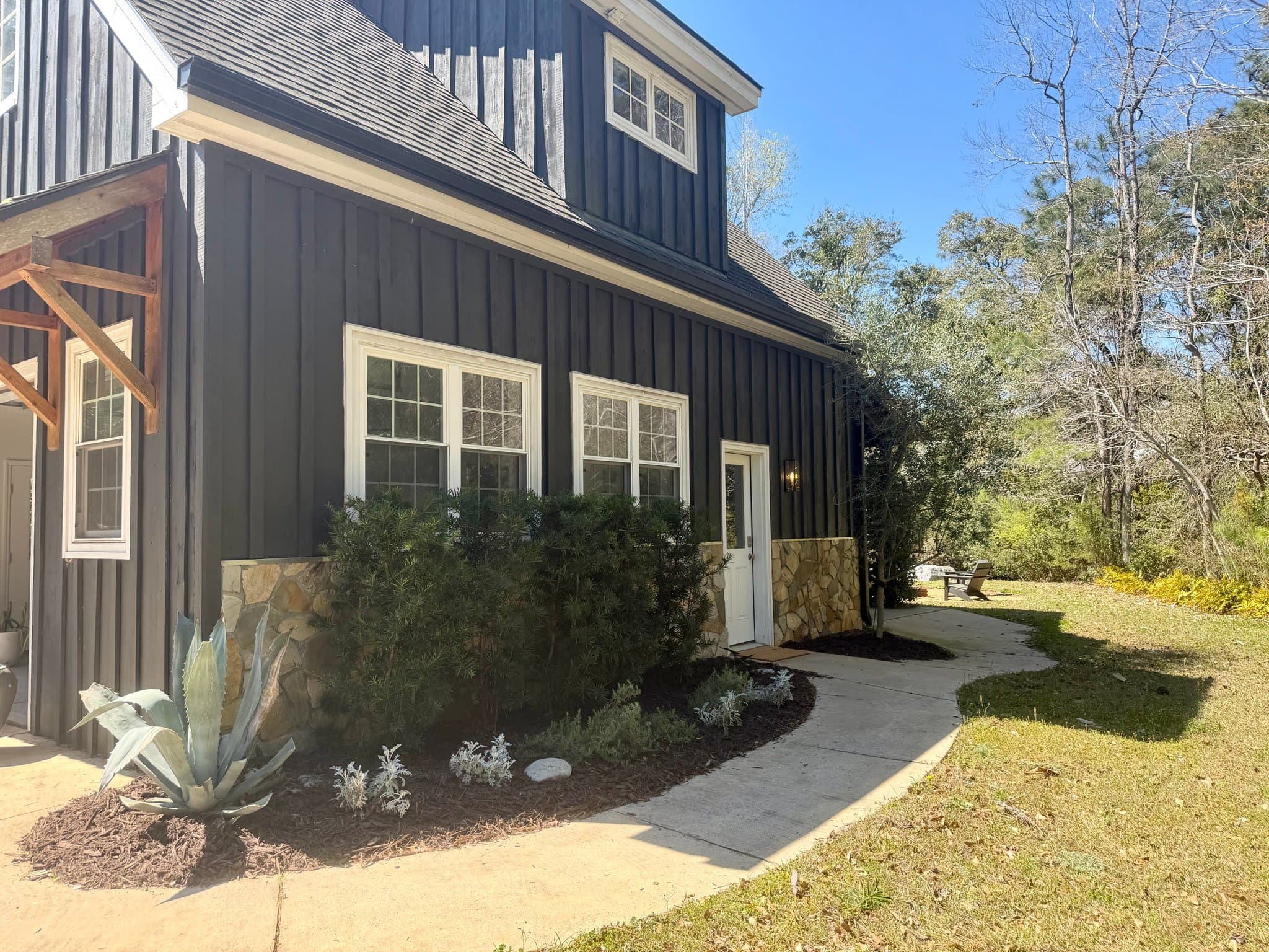 Wilmington House: 6204 Old Military Road