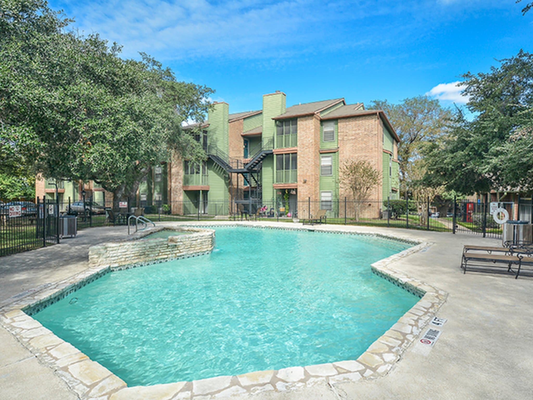 Austin Apartment: 600 Barwood park