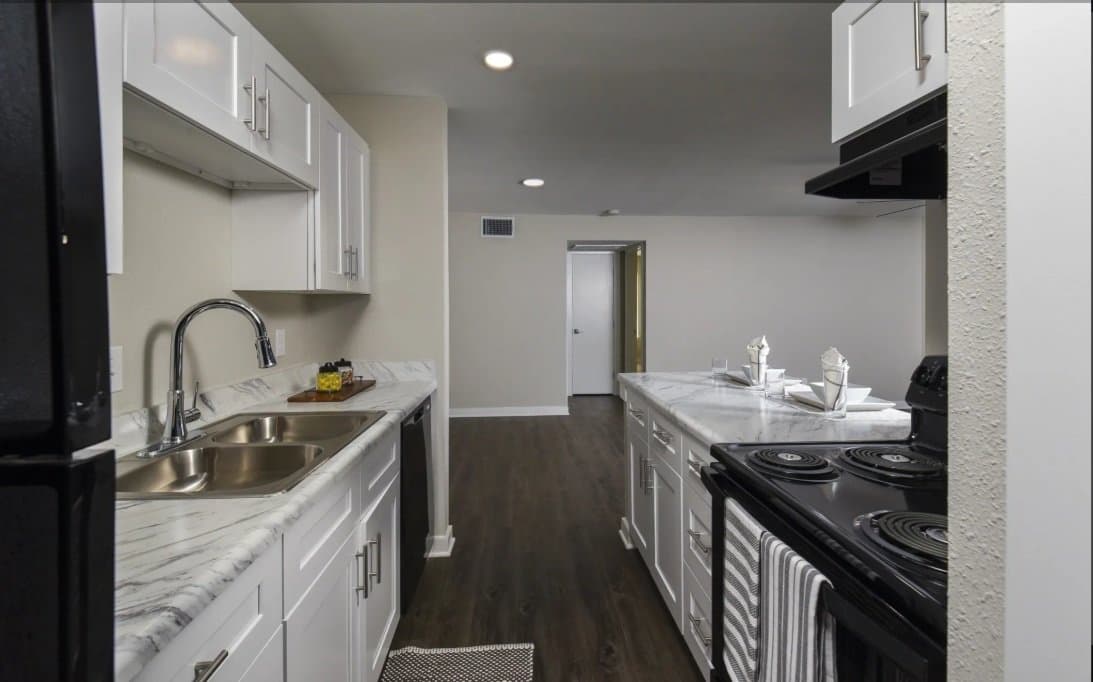 Austin Apartment: 600 Barwood park