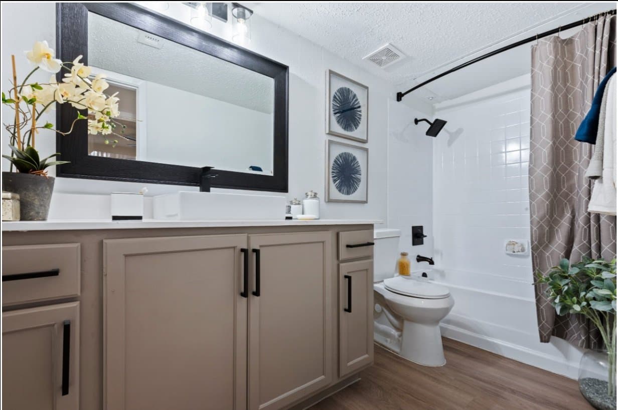 Austin Apartment: 12001 Metric blvd