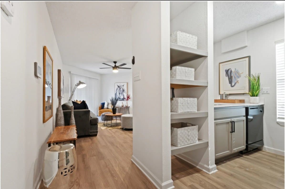 Austin Apartment: 12001 Metric blvd