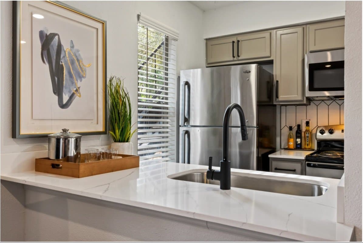 Austin Apartment: 12001 Metric blvd