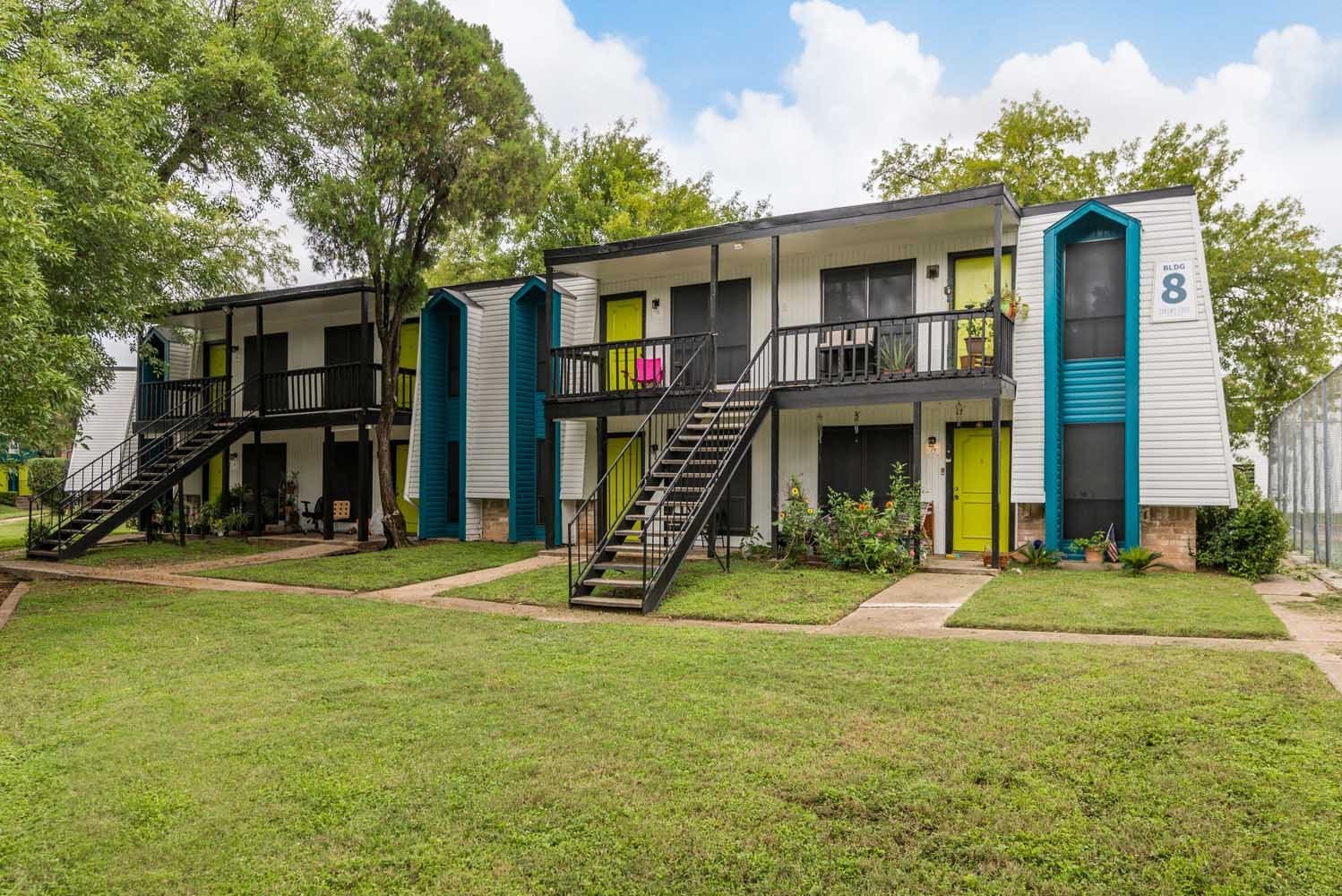 Austin Apartment: 1124 rutland dr