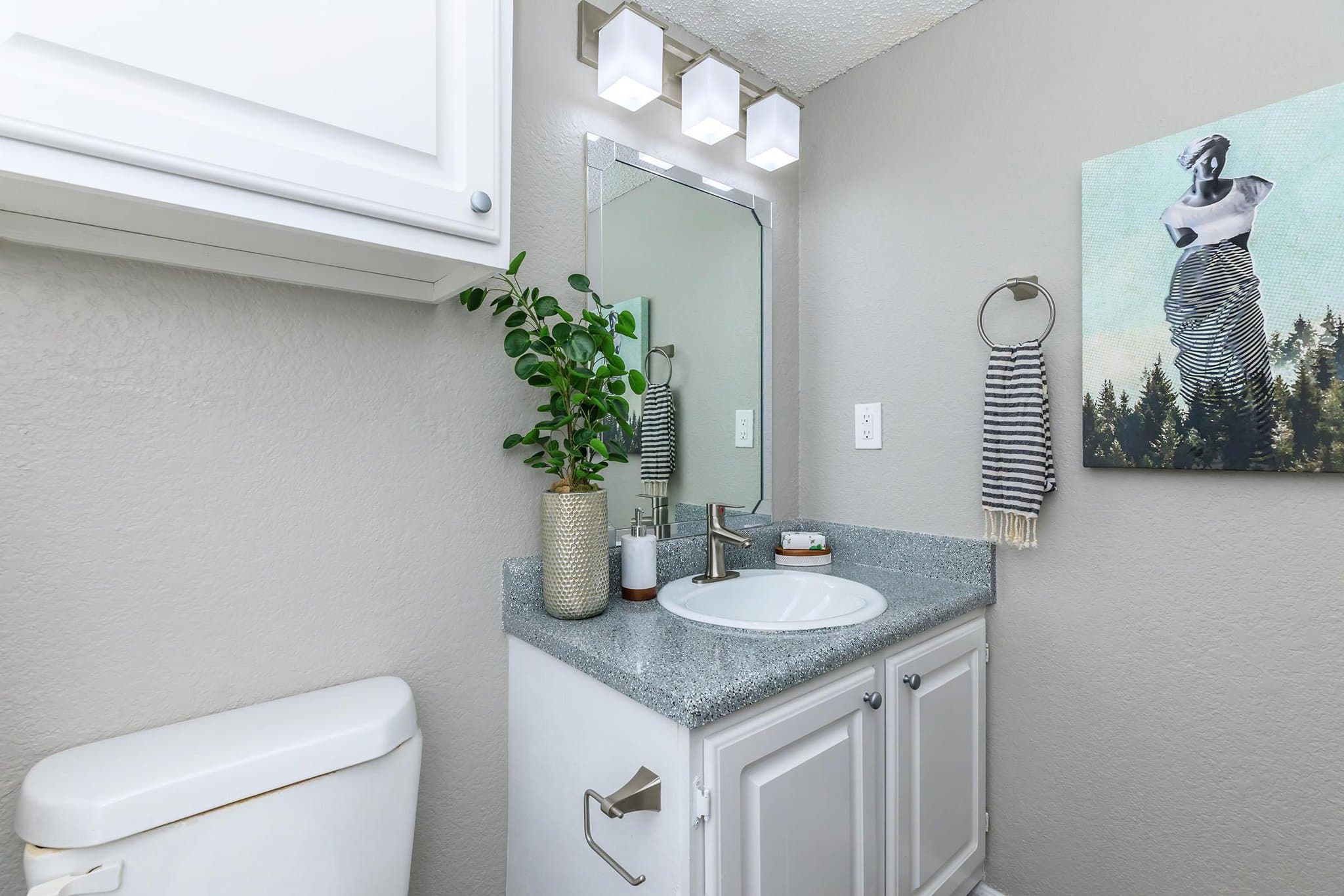austin Apartment: 8900 north interstate 35