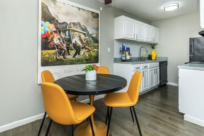 austin Apartment: 8900 north interstate 35