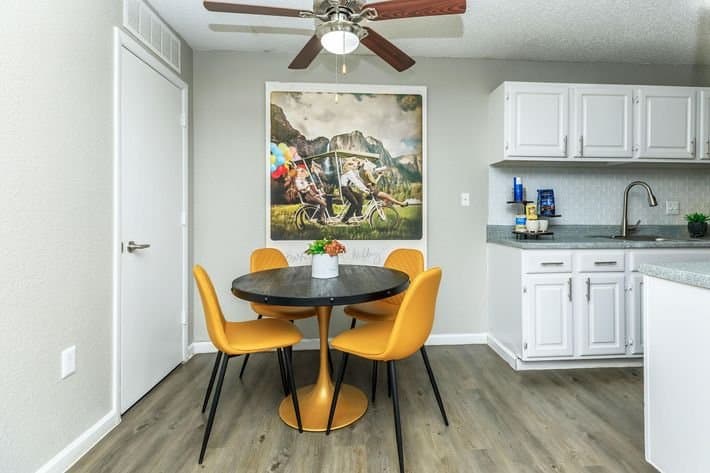 austin Apartment: 8900 north interstate 35