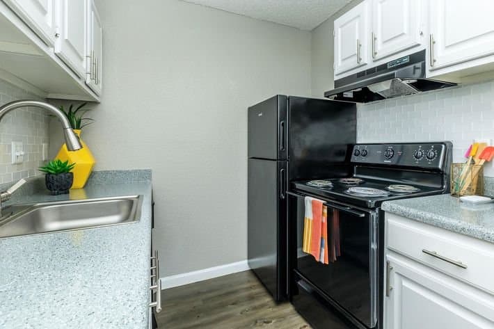 austin Apartment: 8900 north interstate 35