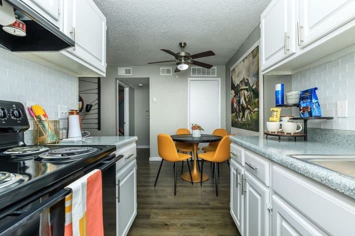 austin Apartment: 8900 north interstate 35