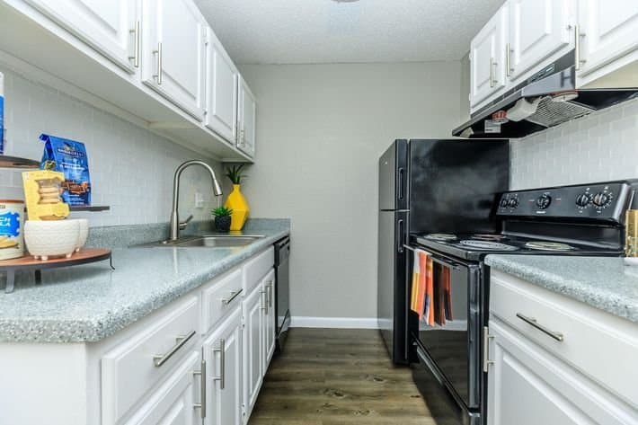 austin Apartment: 8900 north interstate 35