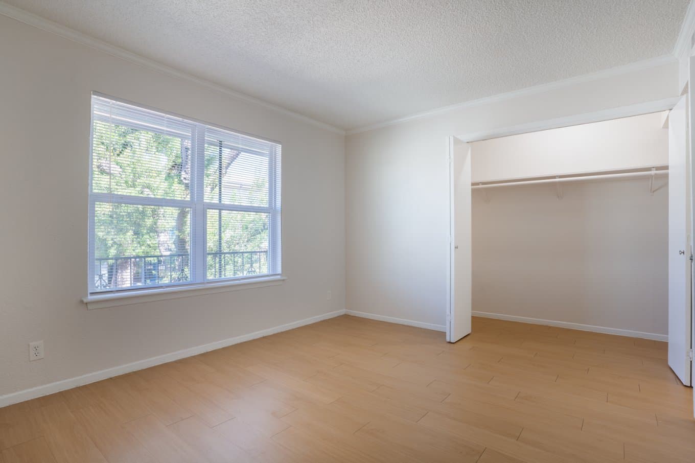 austin Apartment: 2601 penny ln