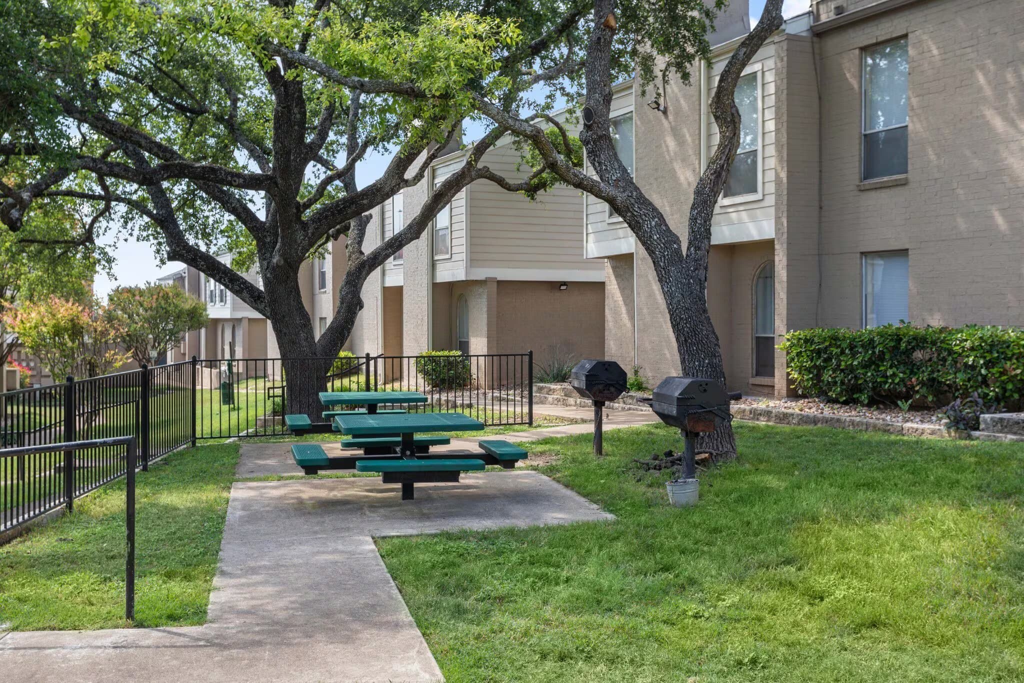 austin Apartment: 7581 Chevy Chase dr