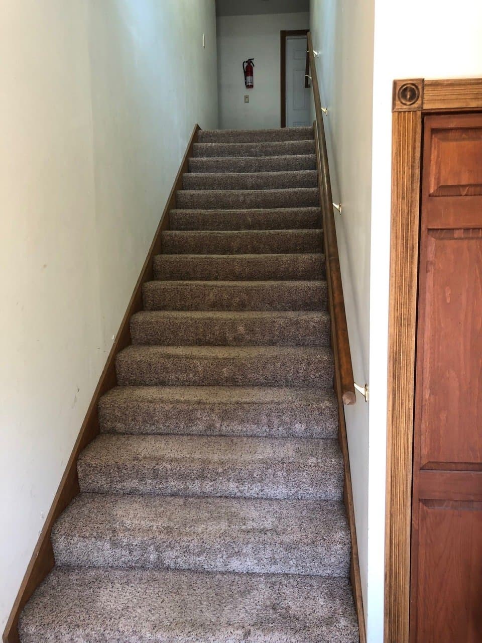 Sebago Apartment: 686 Sebago Rd