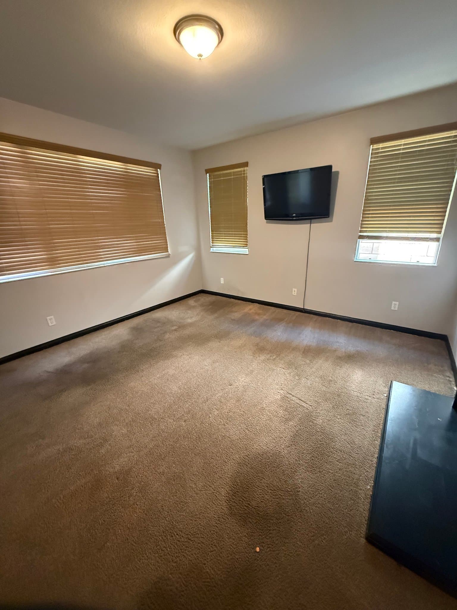 jurupa valley Single Room: 11958 sunstone ct