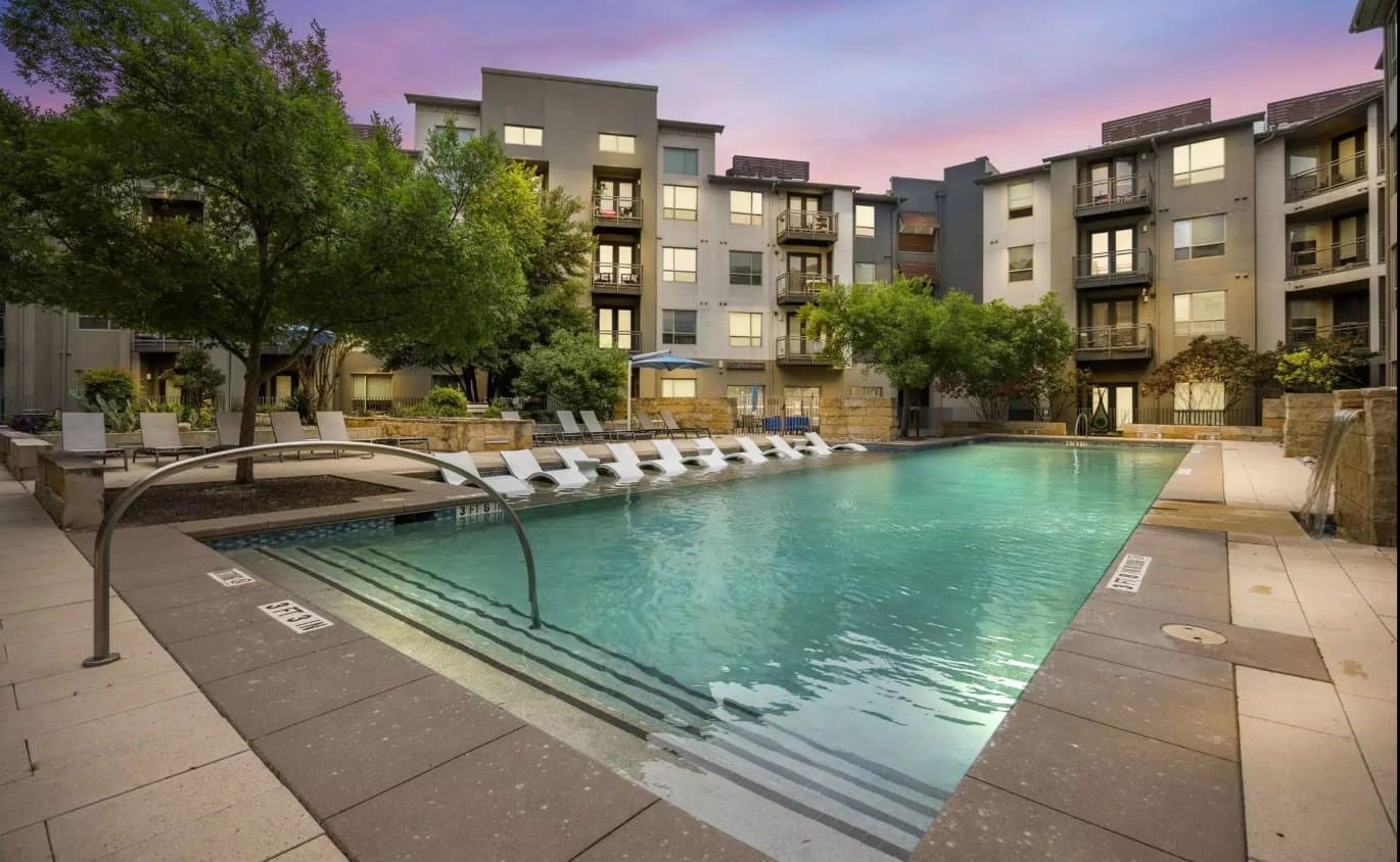 austin Apartment: 810 W. St johns ave