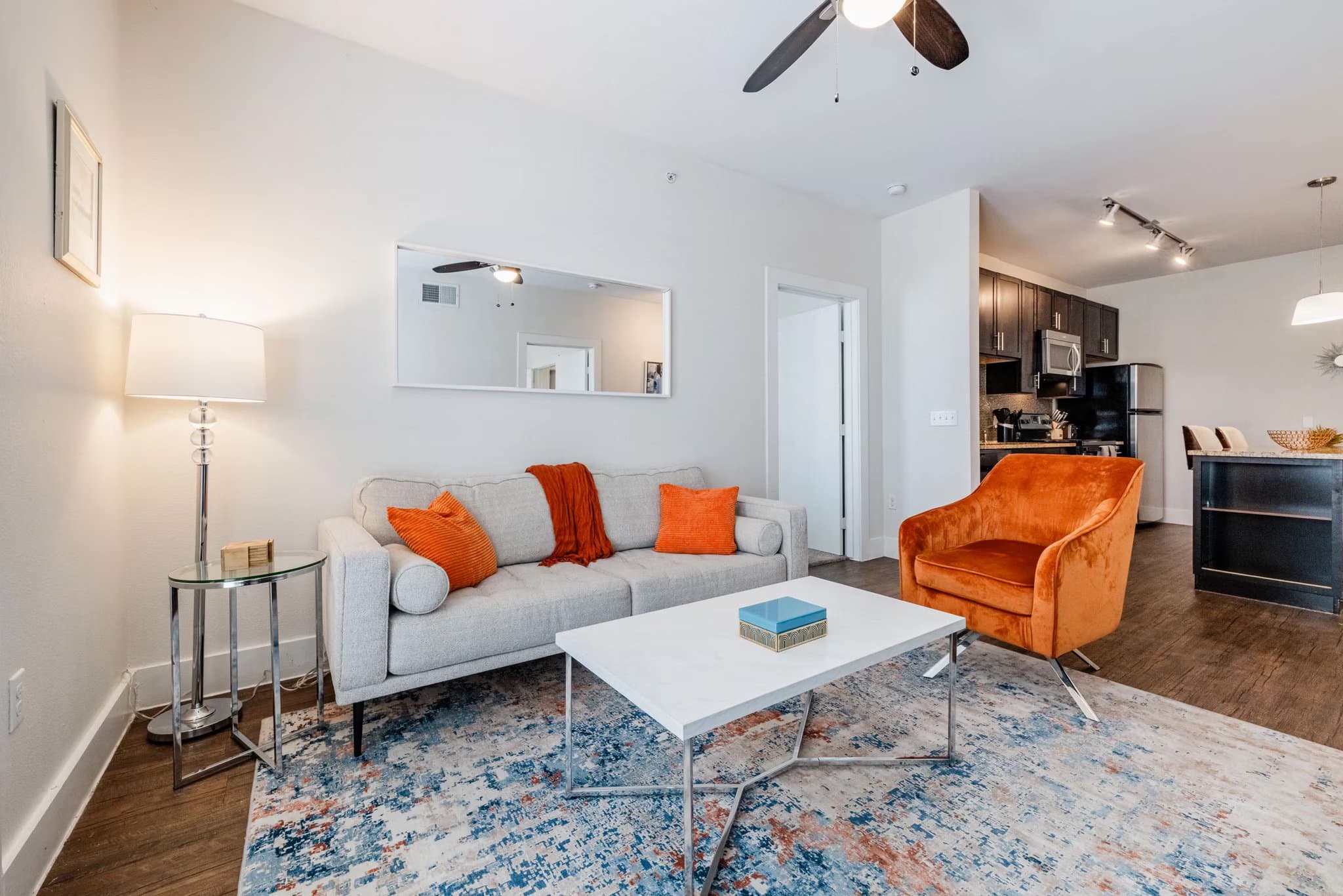 austin Apartment: 810 W. St johns ave