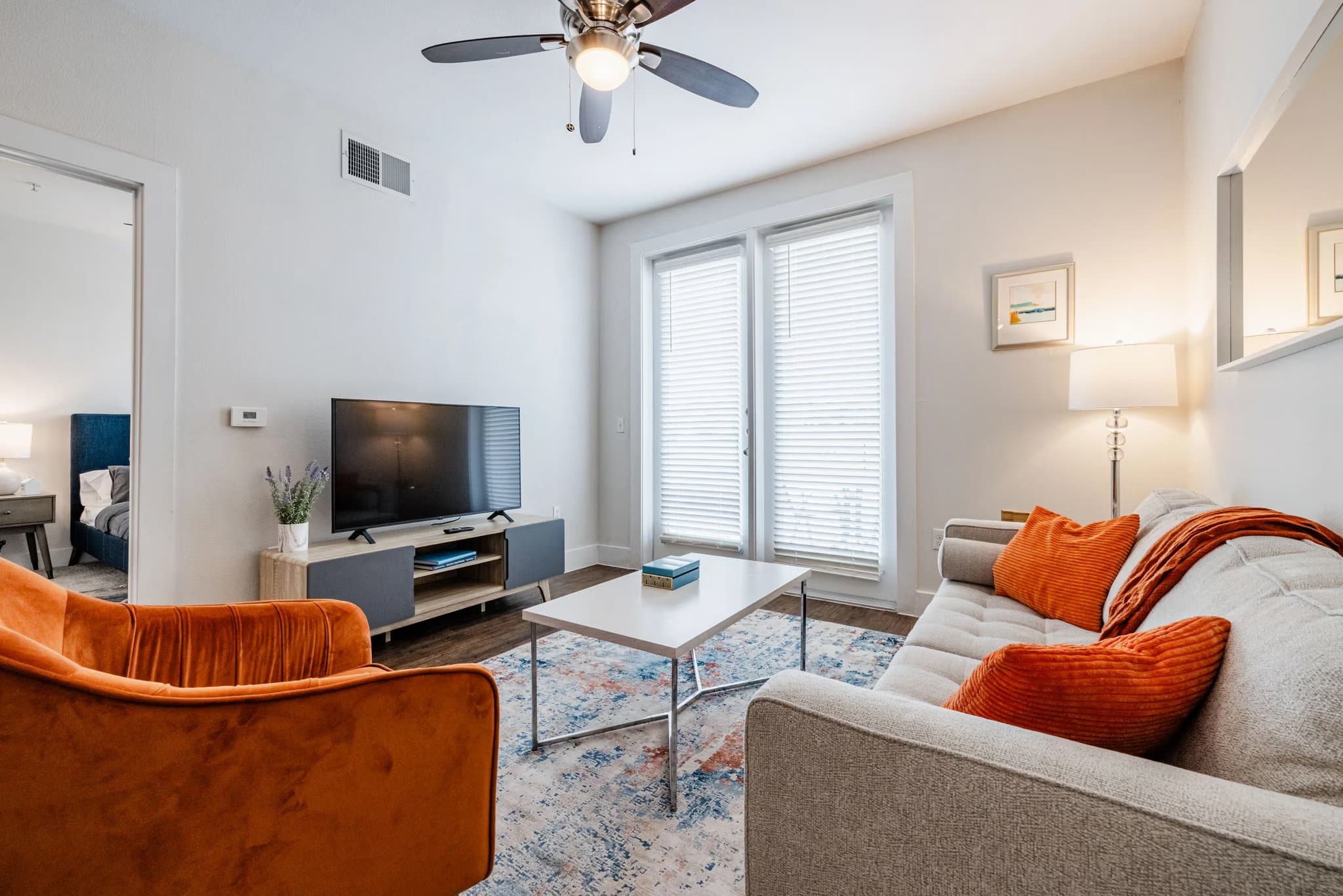 austin Apartment: 810 W. St johns ave