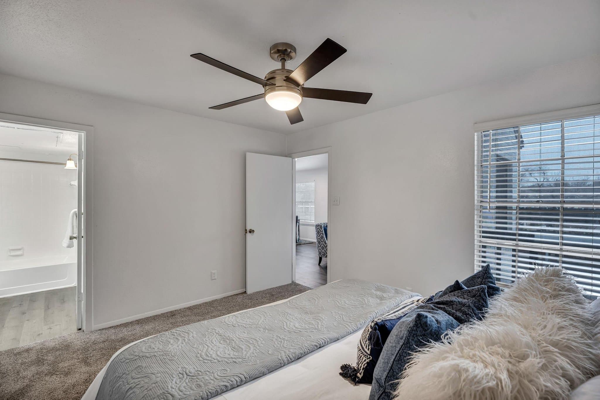 austin Apartment: 1735 Rutland dr