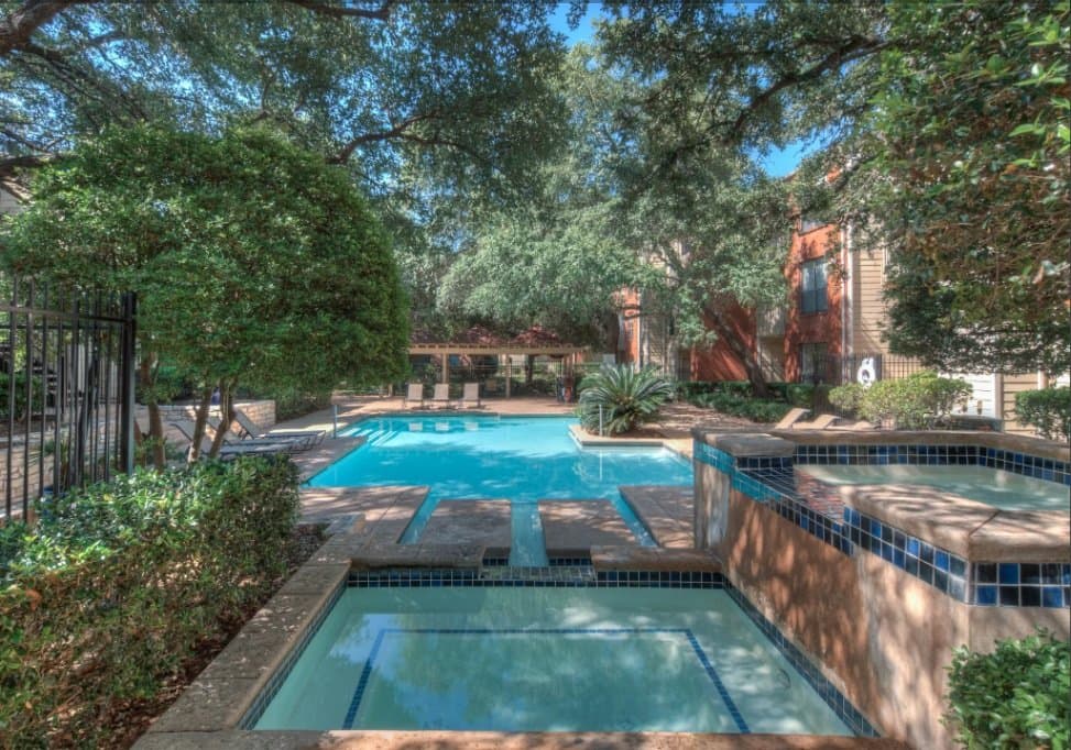 austin Apartment: 8524 Burnet rd