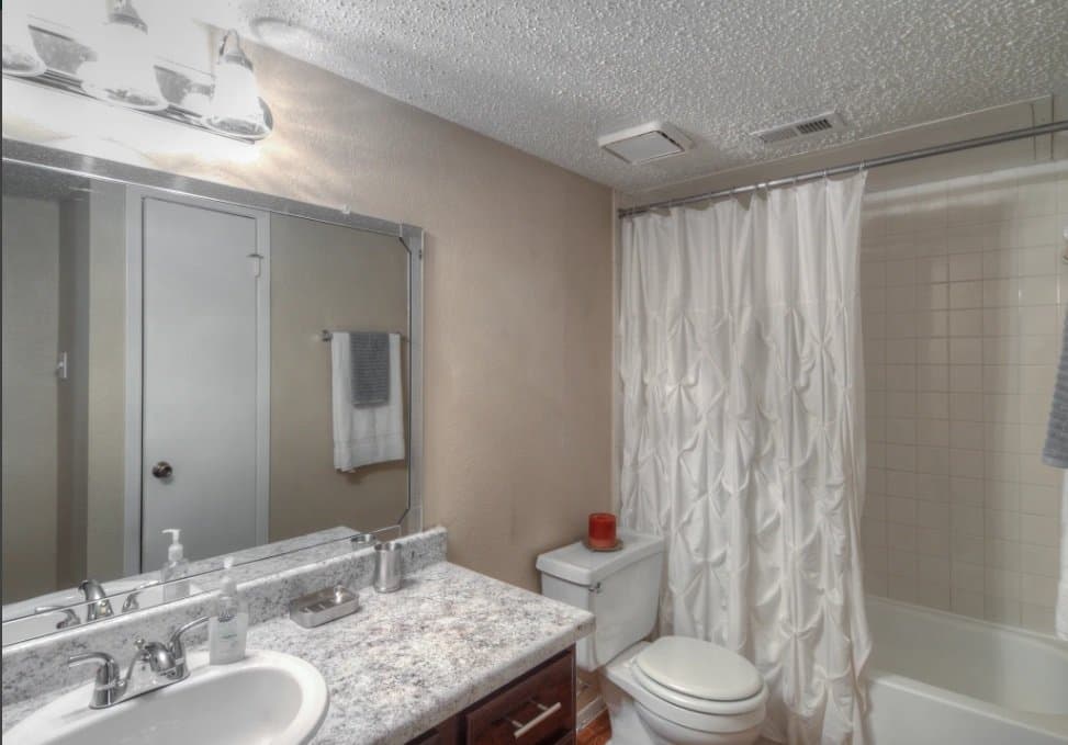 austin Apartment: 8524 Burnet rd