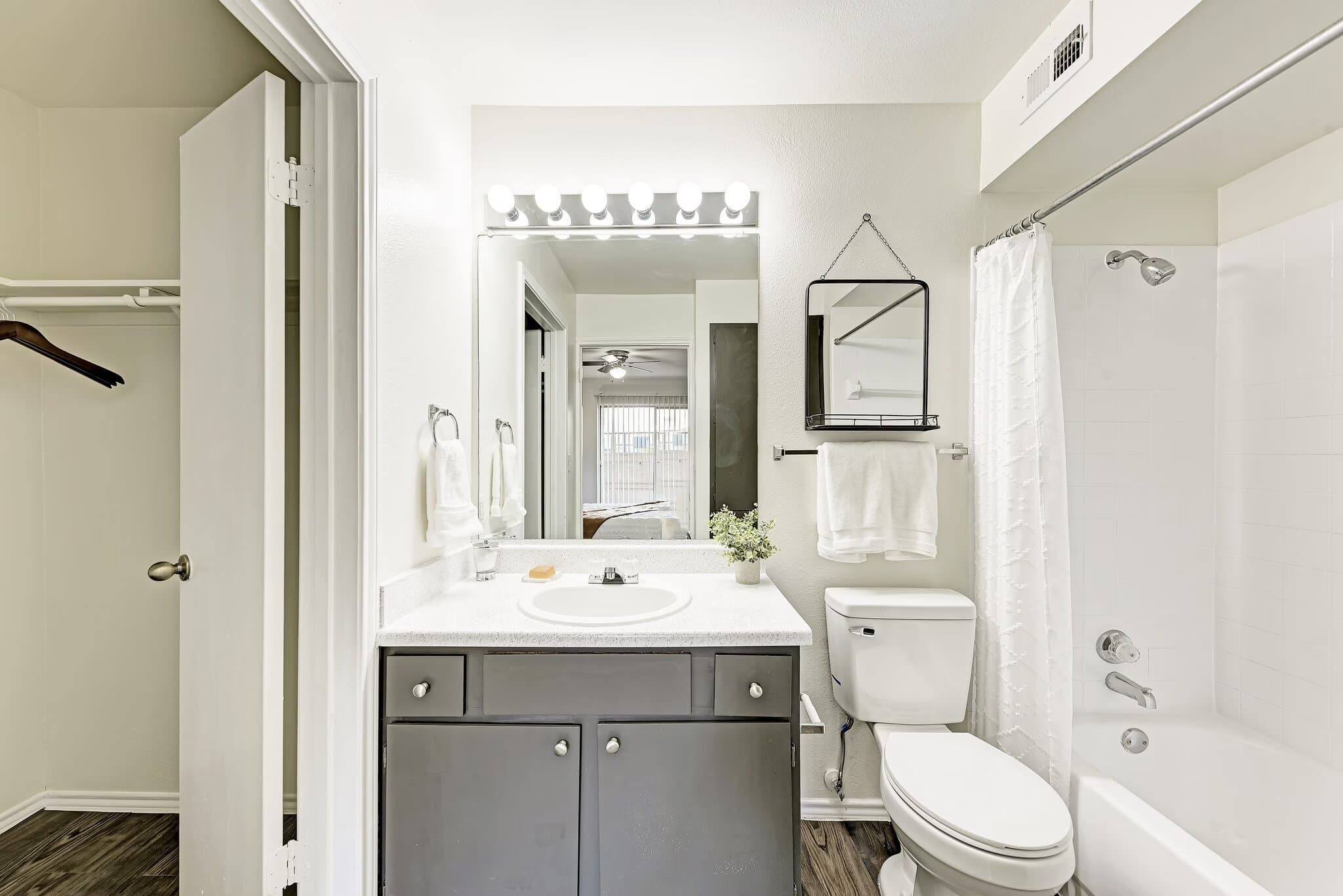 austin Apartment: 605 Masterson Pass
