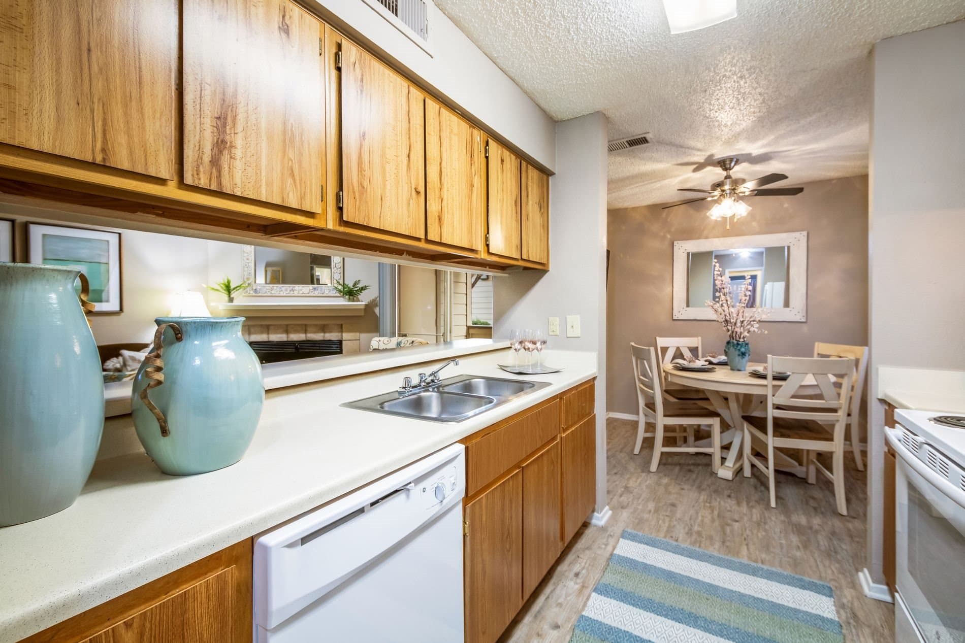 austin Apartment: 701 w longspur blvd