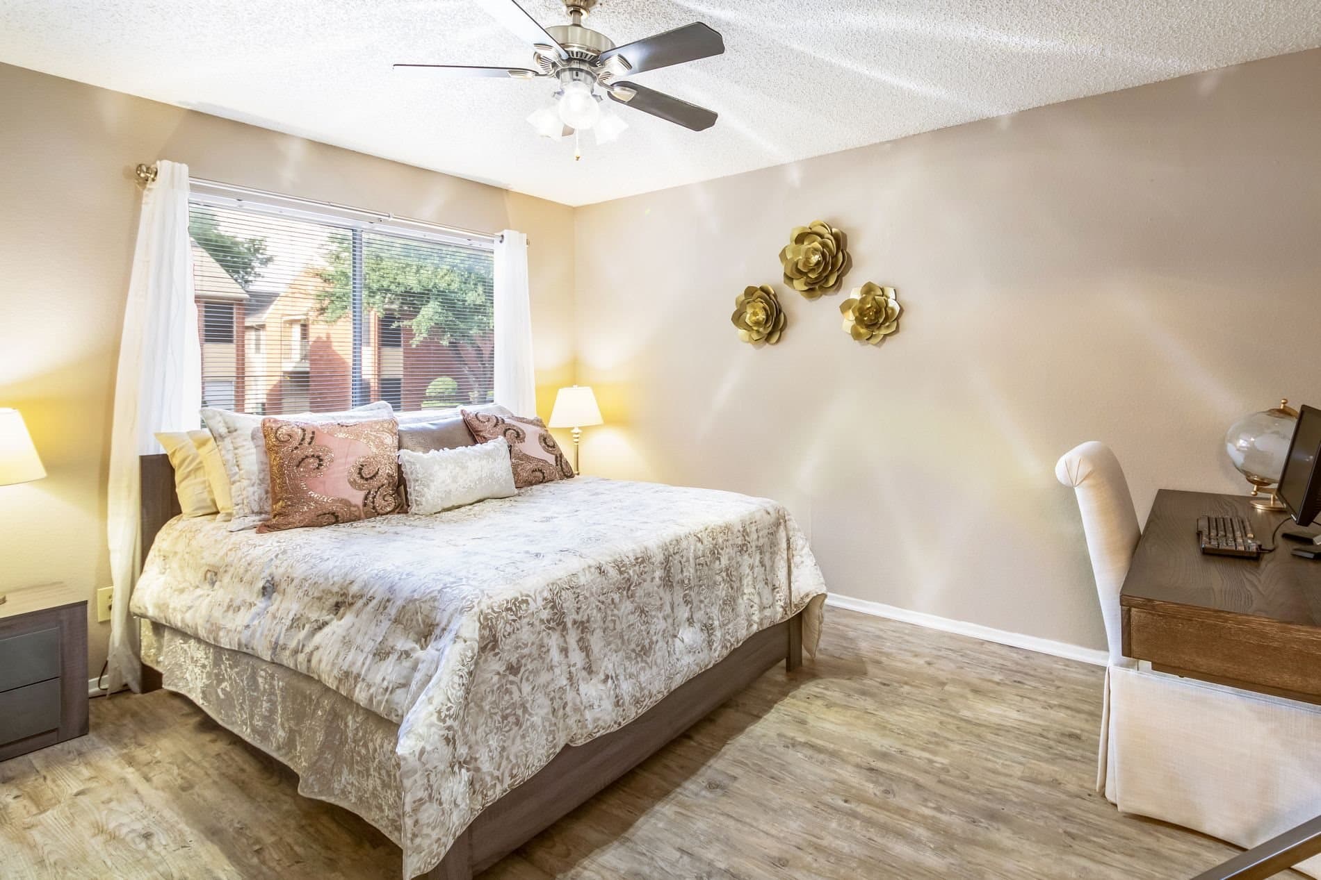 austin Apartment: 701 w longspur blvd