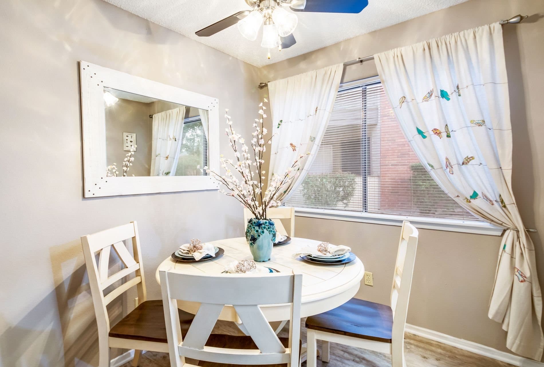 austin Apartment: 701 w longspur blvd