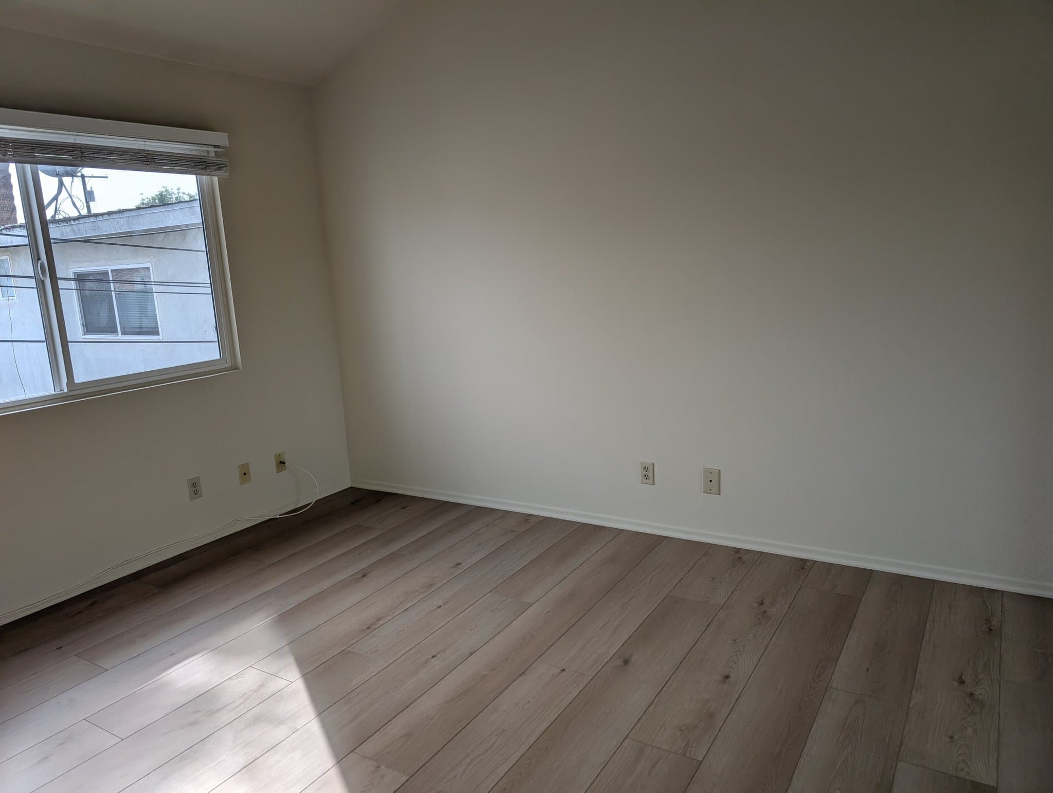 Gardena Apartment: 1328 W Gardena Blvd