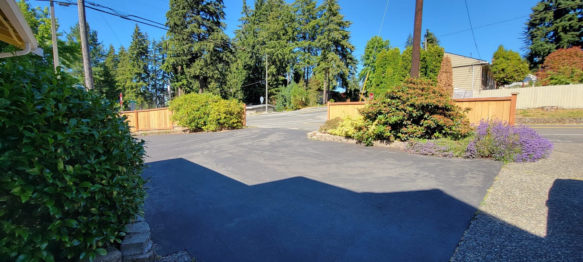 Shoreline Single Room: 19925 Wallingford Ave N
