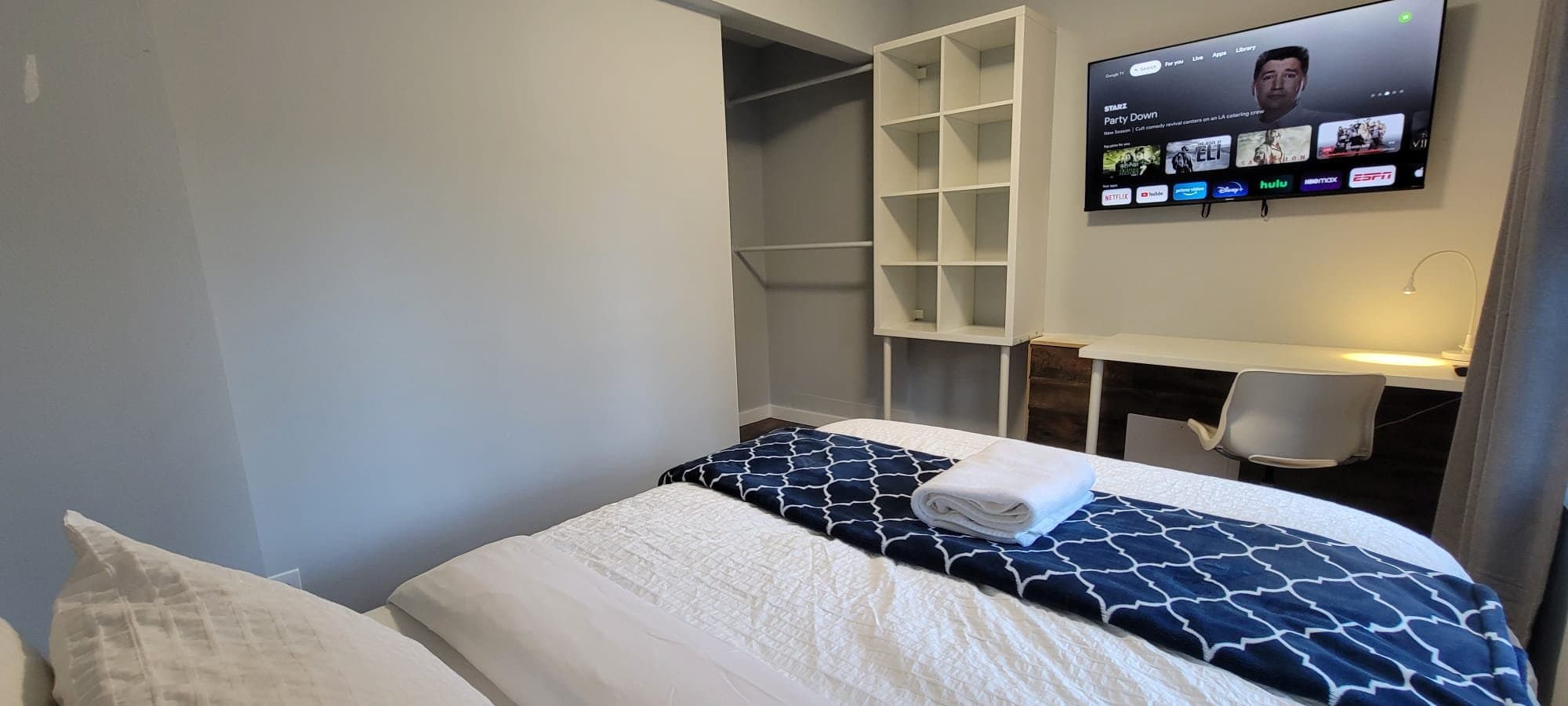 Shoreline Single Room: 19925 Wallingford Ave N