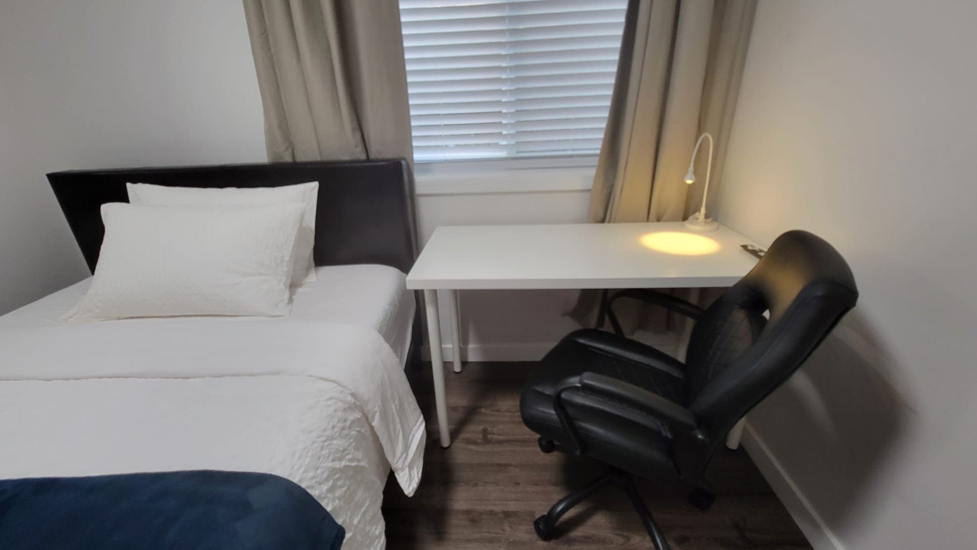 Edmonds Single Room: 8029 240th St SW