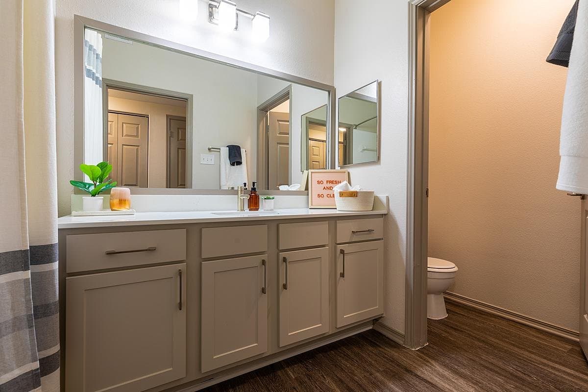austin Apartment: 13401 Metric Blvd