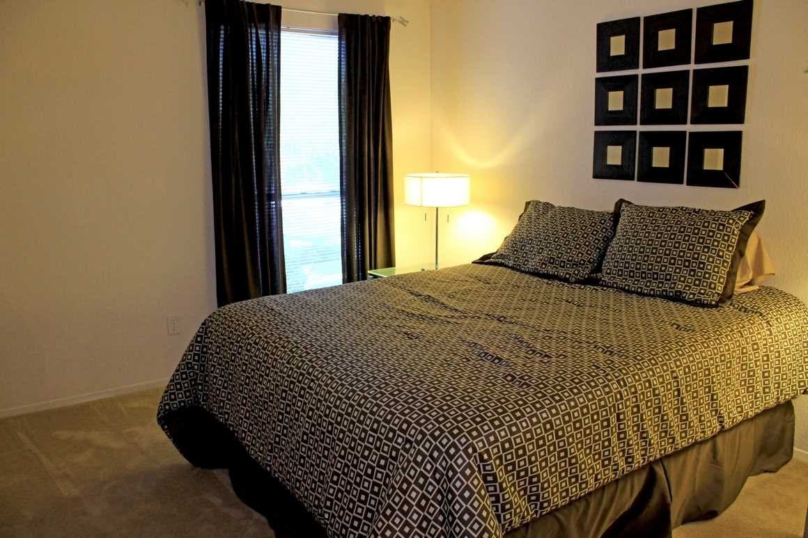 austin Apartment: 2000 Cedar Bend Dr