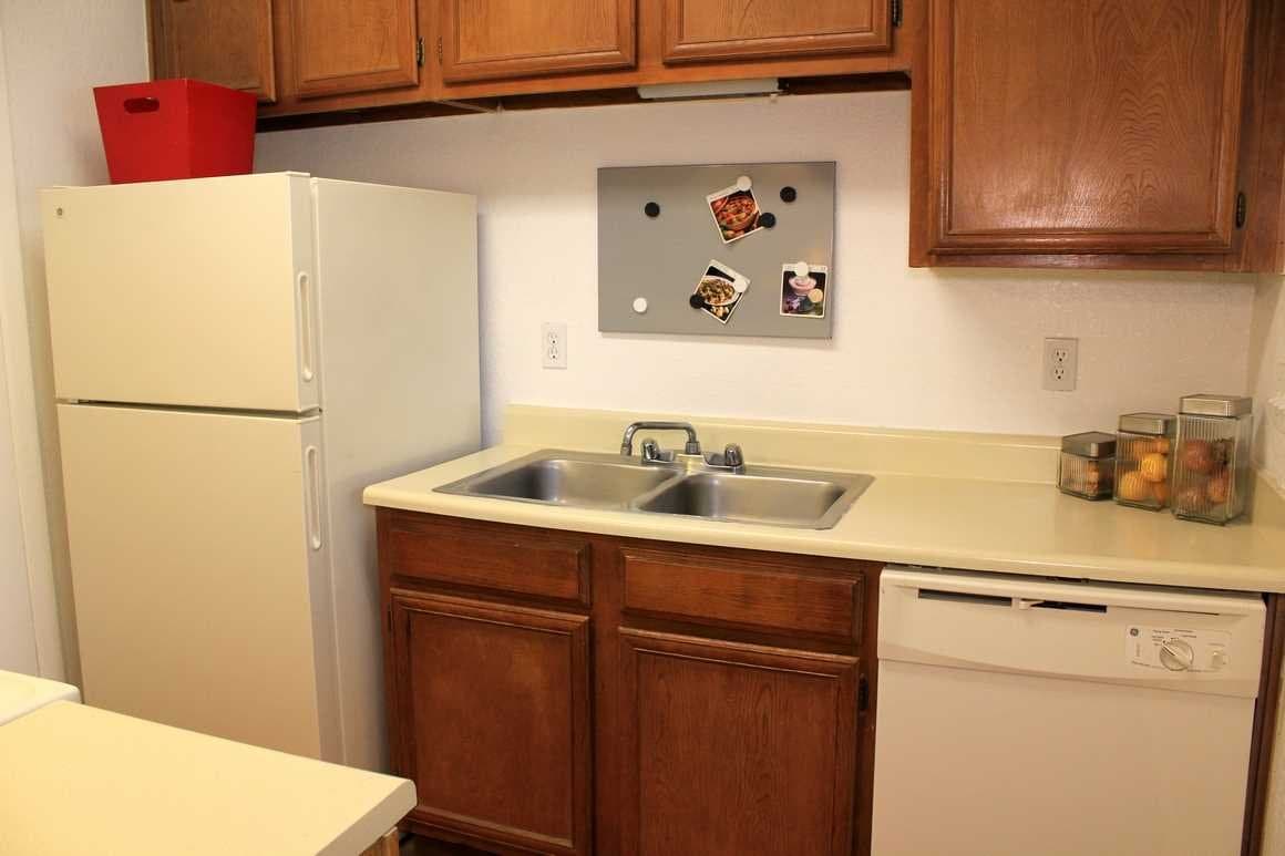 austin Apartment: 2000 Cedar Bend Dr
