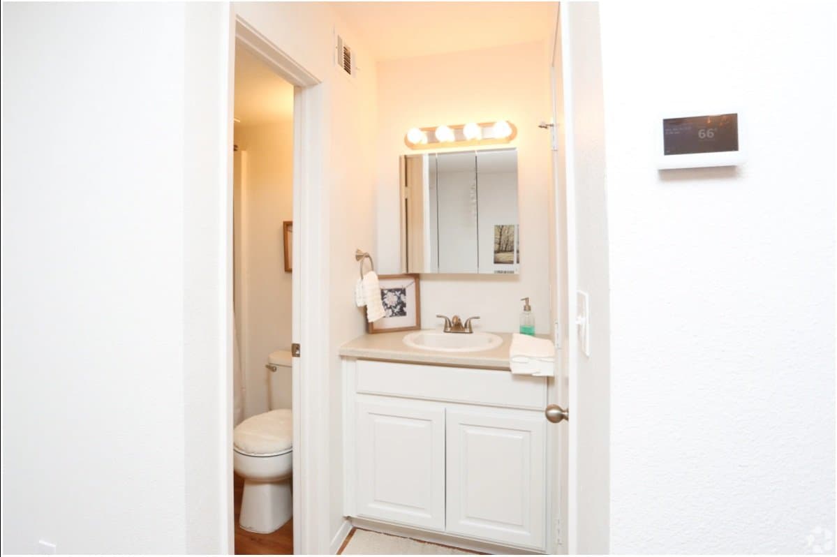 austin Apartment: 7401 N lamar blvd