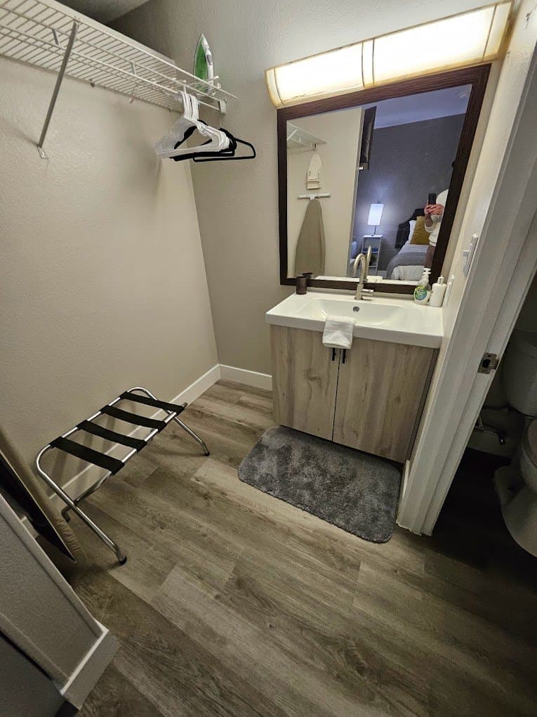 austin Apartment: 2700 gracy farms ln