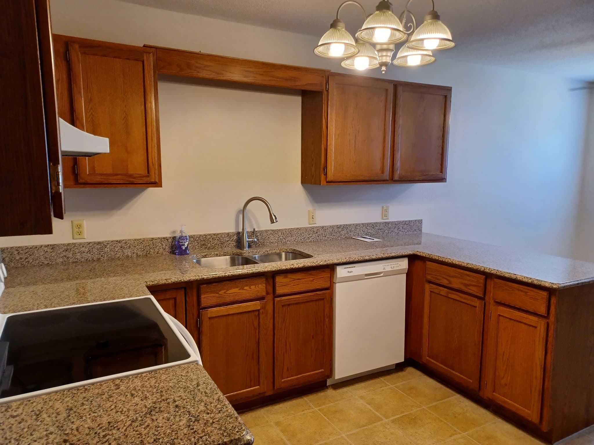 Belleville Condo: 24 Christine Dr
