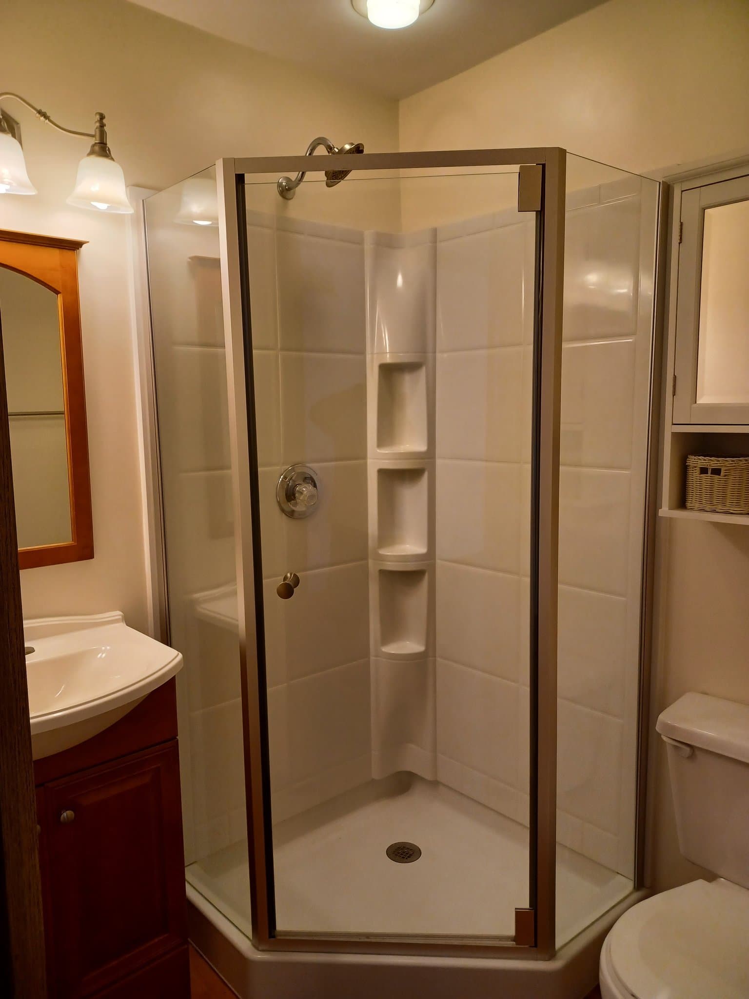 Belleville Condo: 24 Christine Dr