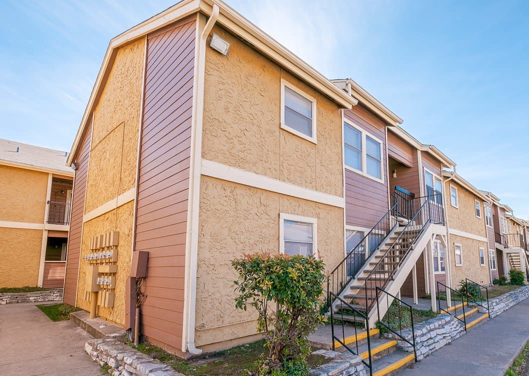 austin Apartment: 10000 N lamar blvd