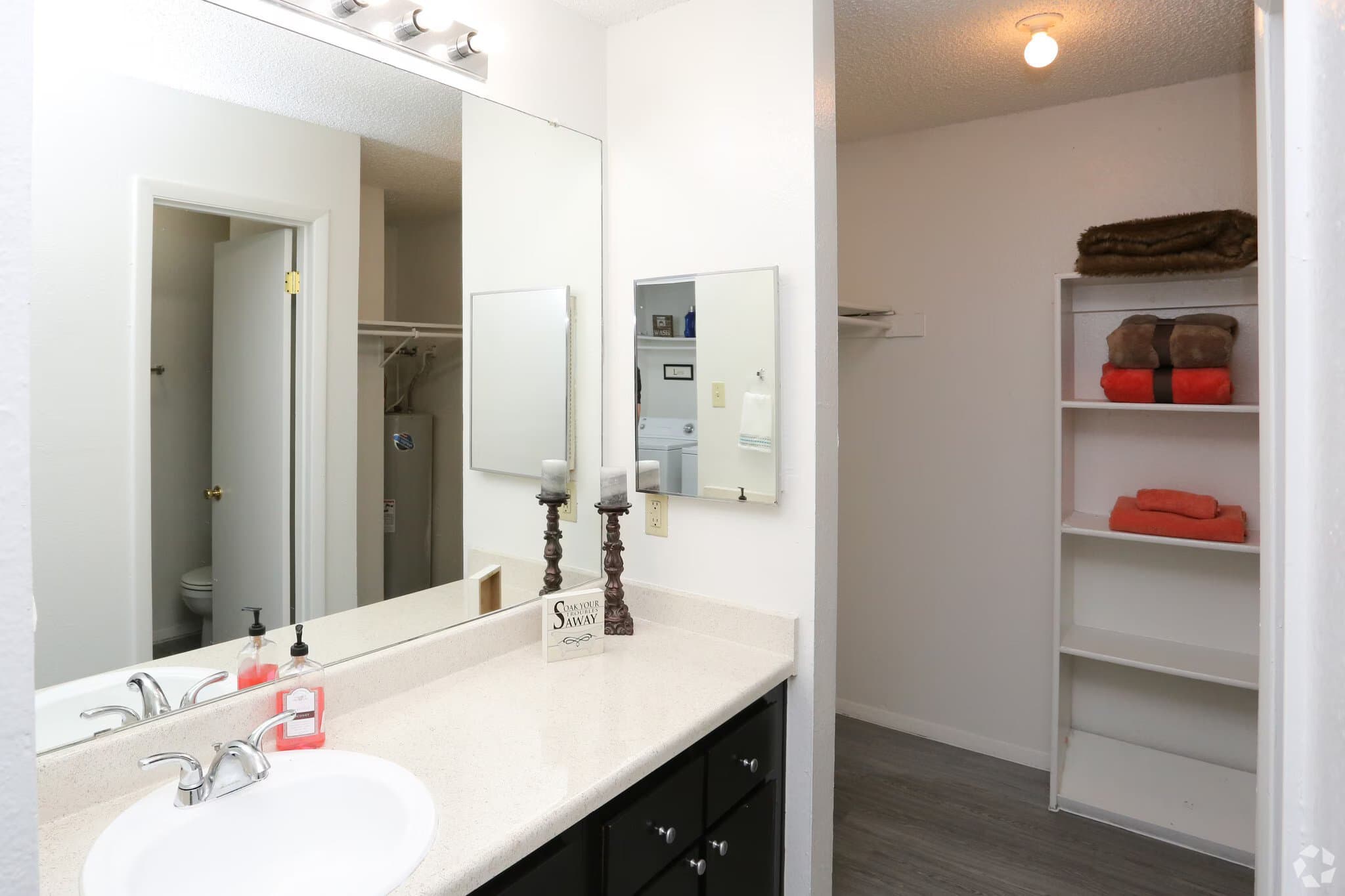 austin Apartment: 10000 N lamar blvd